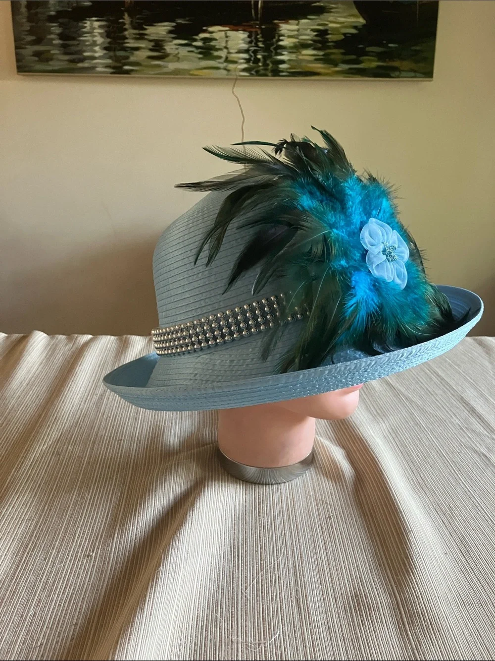 Chic Teal Feather Floral Accent Wide-Brim Hat